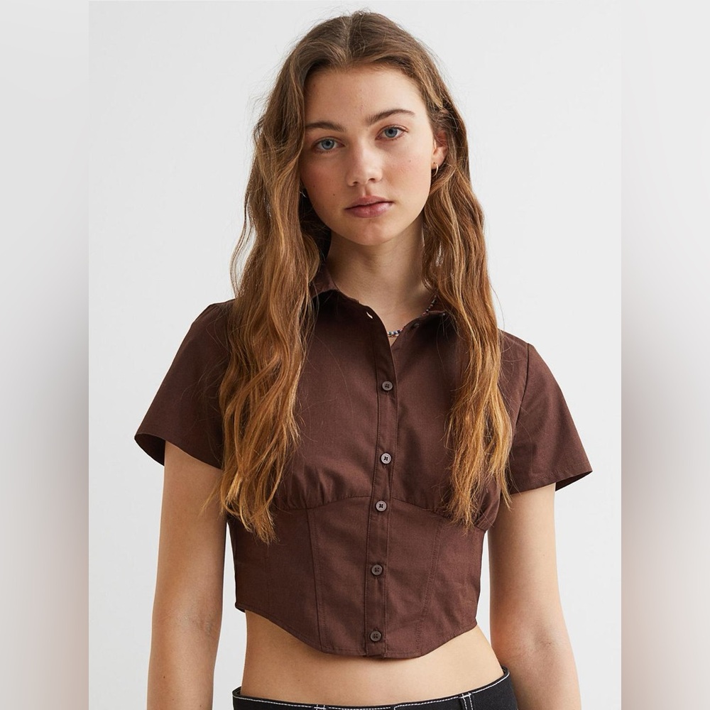2/$20 H&M Brown Short-Sleeve Cropped Button-Up Top